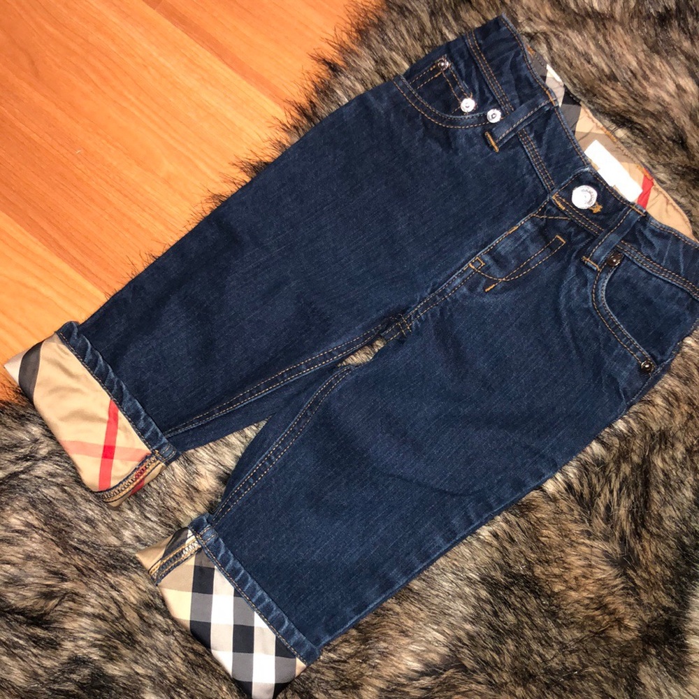 FLASH SALE 🚨🚨 Nice Burberry 2T Dark denim Jeans